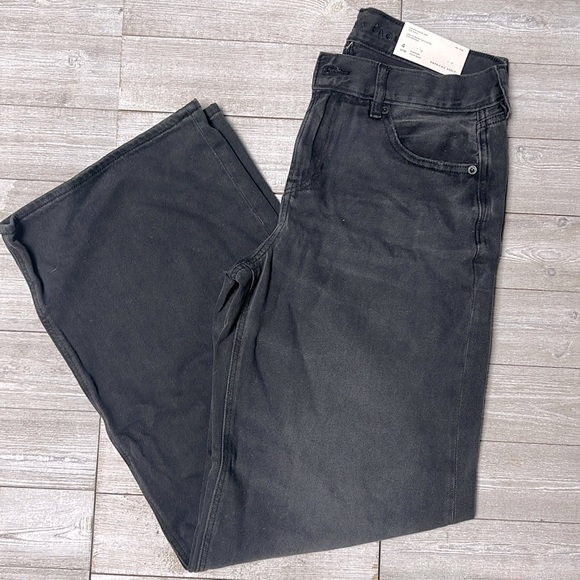 NWT AE Low Rise Skater Jean - Picture 2 of 7